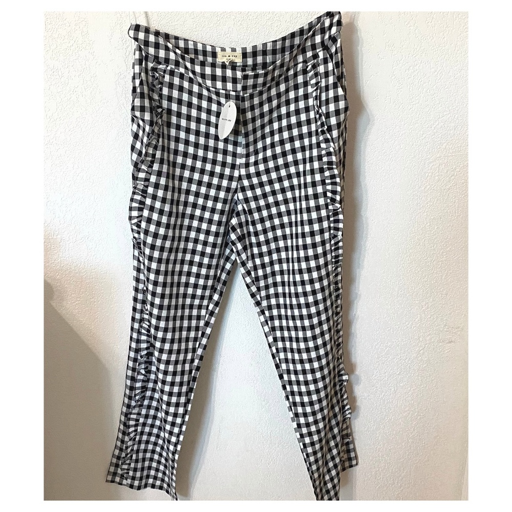 Tea & Cup black and white gingham print  pants